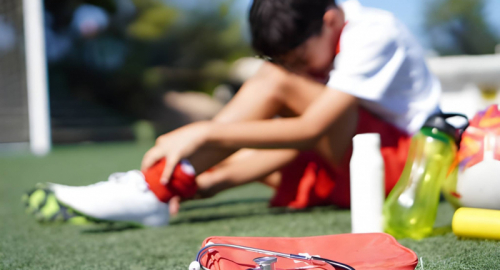 Santa Maria a Monte (Pisa), attacco con acido negli scarpini: sei giovani calciatori feriti